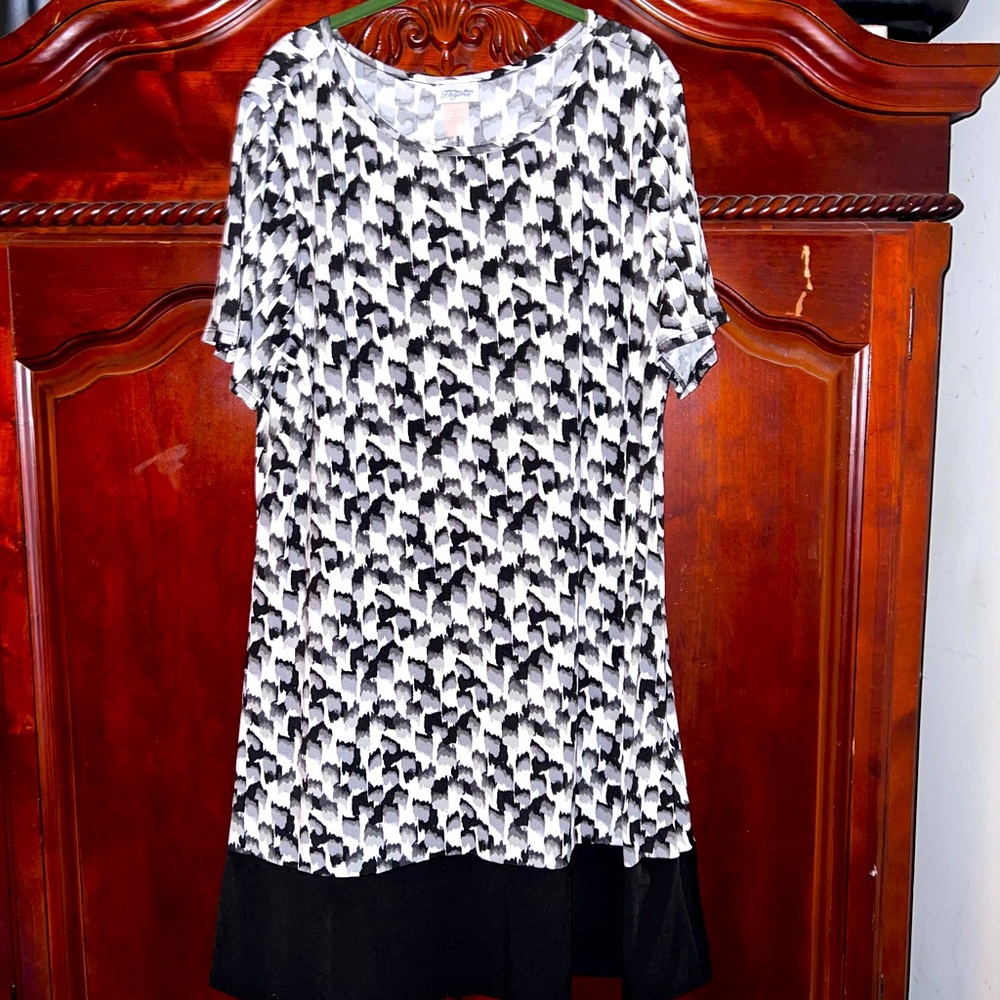 💗Black, Gray, and white dress